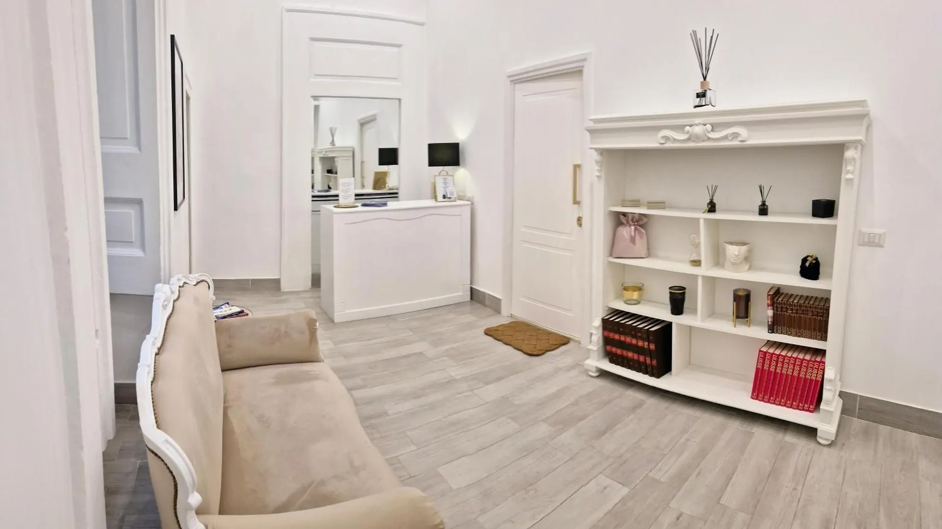 Maison Marinella Boutique Room Naples